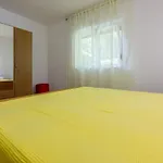 شقة Arijana