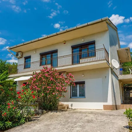 Arijana Appartement *